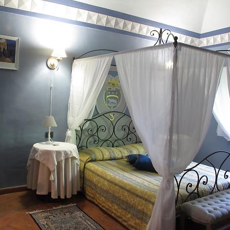 Palazzo Diamante Hotel Calascio Bagian luar foto