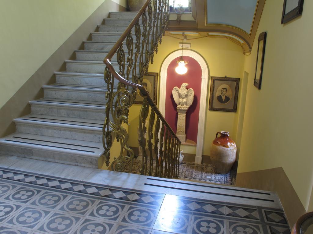 Palazzo Diamante Hotel Calascio Bagian luar foto