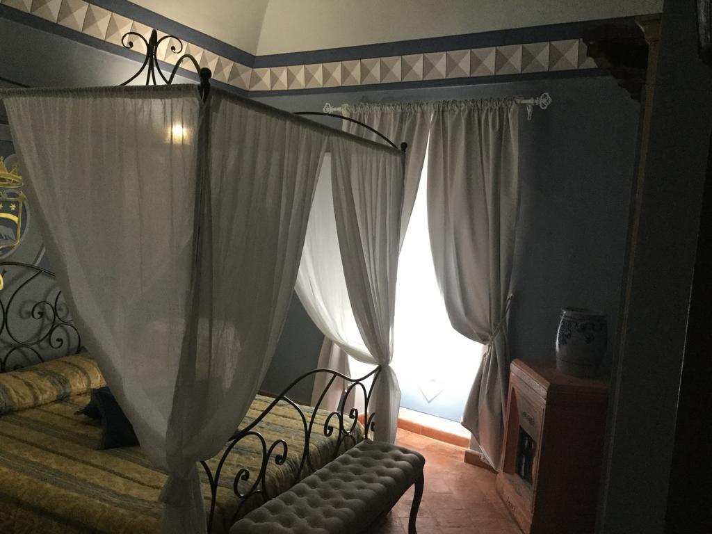 Palazzo Diamante Hotel Calascio Bagian luar foto